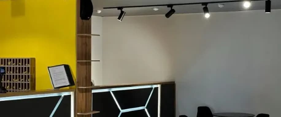 gallery slide