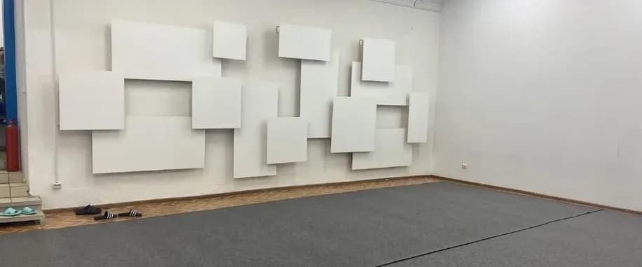 gallery slide